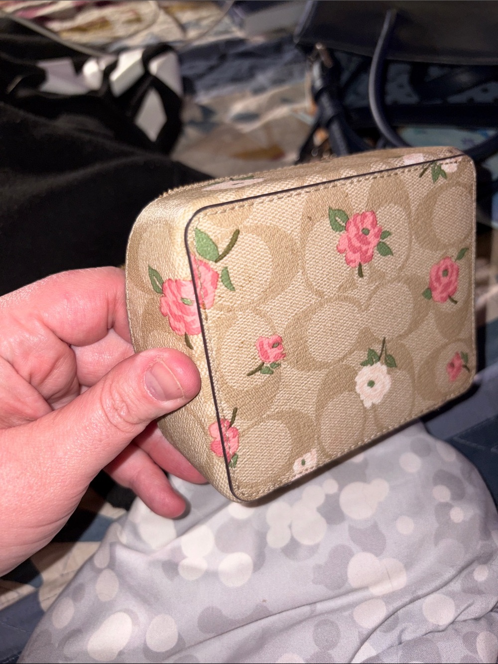 Coach Cream Zip Wallet with Pink Floral Print and Gold Hardware - Picture 8 of 8